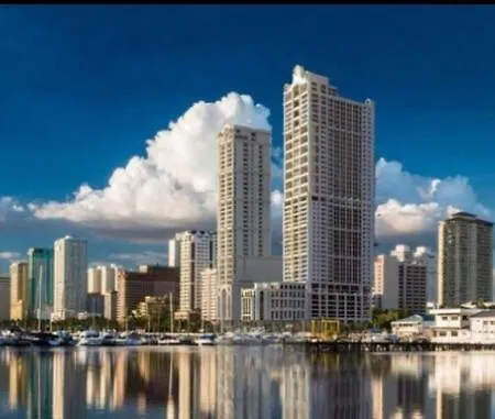 Admiral Suites Manila Bay